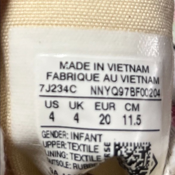 Vintage  Pink Converse High Top Chuck Taylor Toddler  Shoes! - Picture 14 of 14